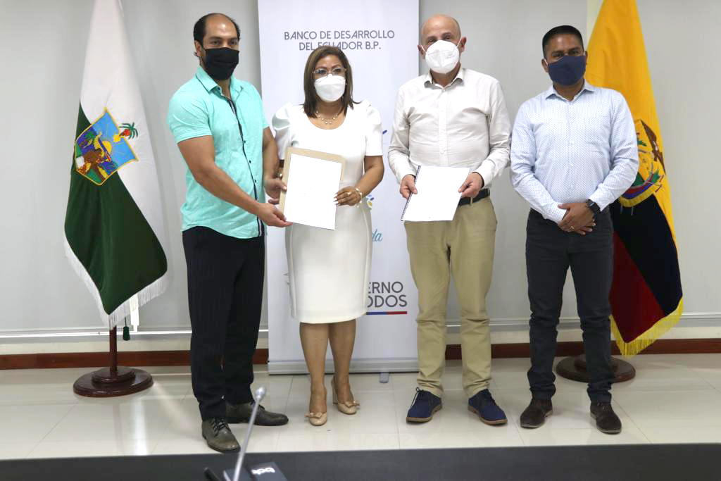 BDE Y GADM DE ESMERALDAS SUSCRIBEN IMPORTANTES FINANCIAMIENTOS POR USD 9 MILLONES EN BENEFICIO DE ESTE CANTÓN