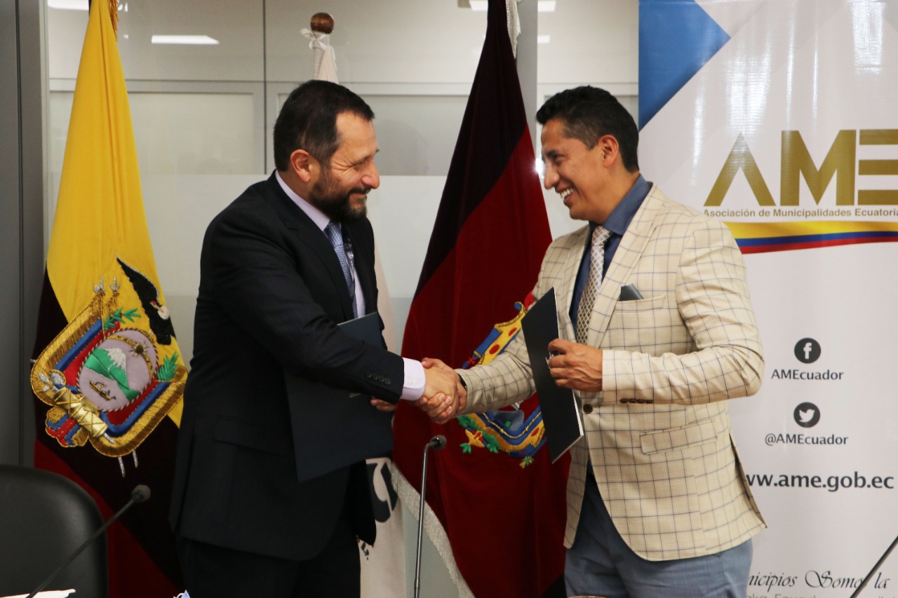 GERENTE DEL BDE Y EL PRESIDENTE DE AME NACIONAL  COORDINAN ACCIONES EN BENEFICIO DEL PAÍS.