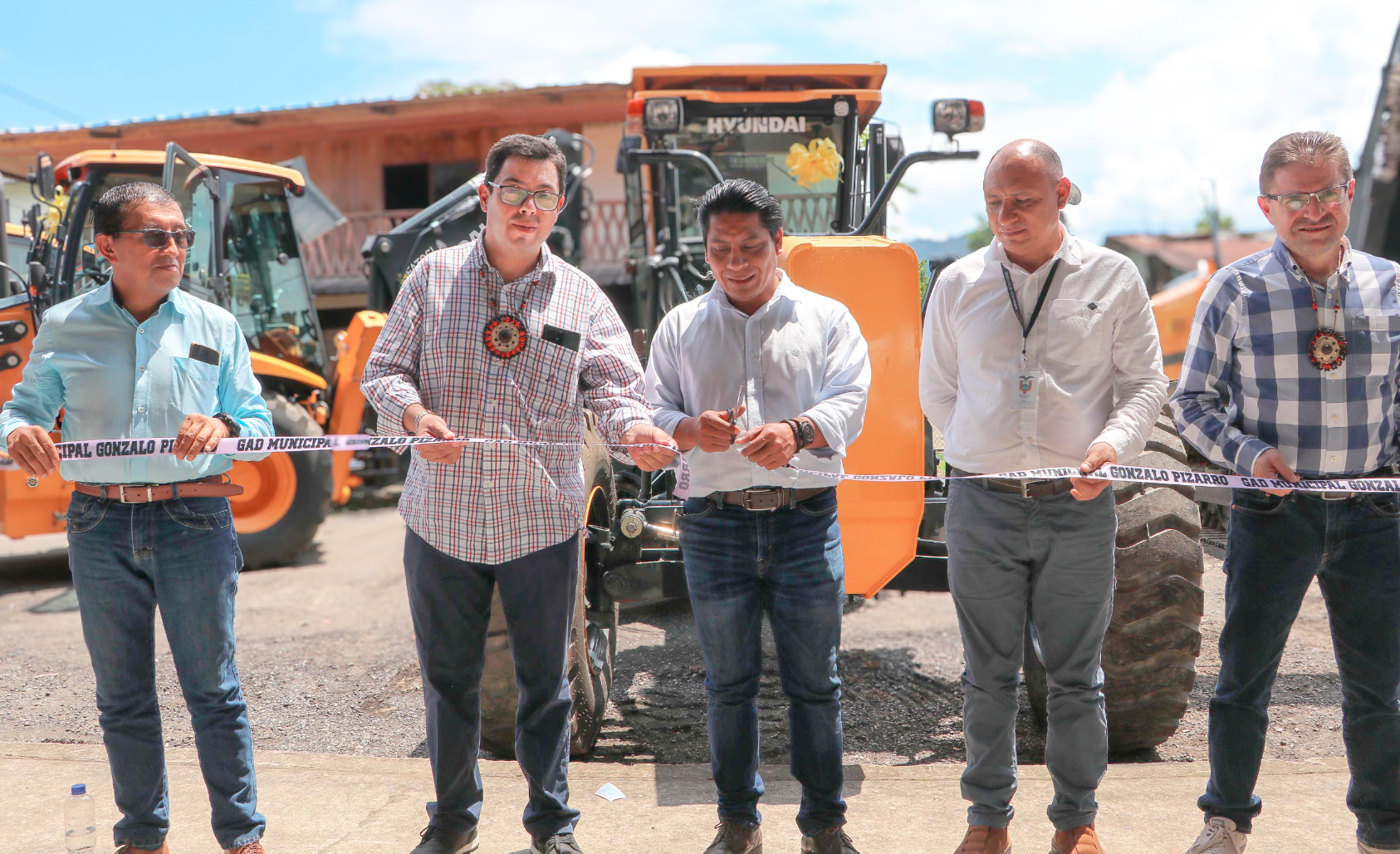 BDE B.P. FINANCIA EQUIPO CAMINERO PARA EL CANTÓN GONZALO PIZARRO