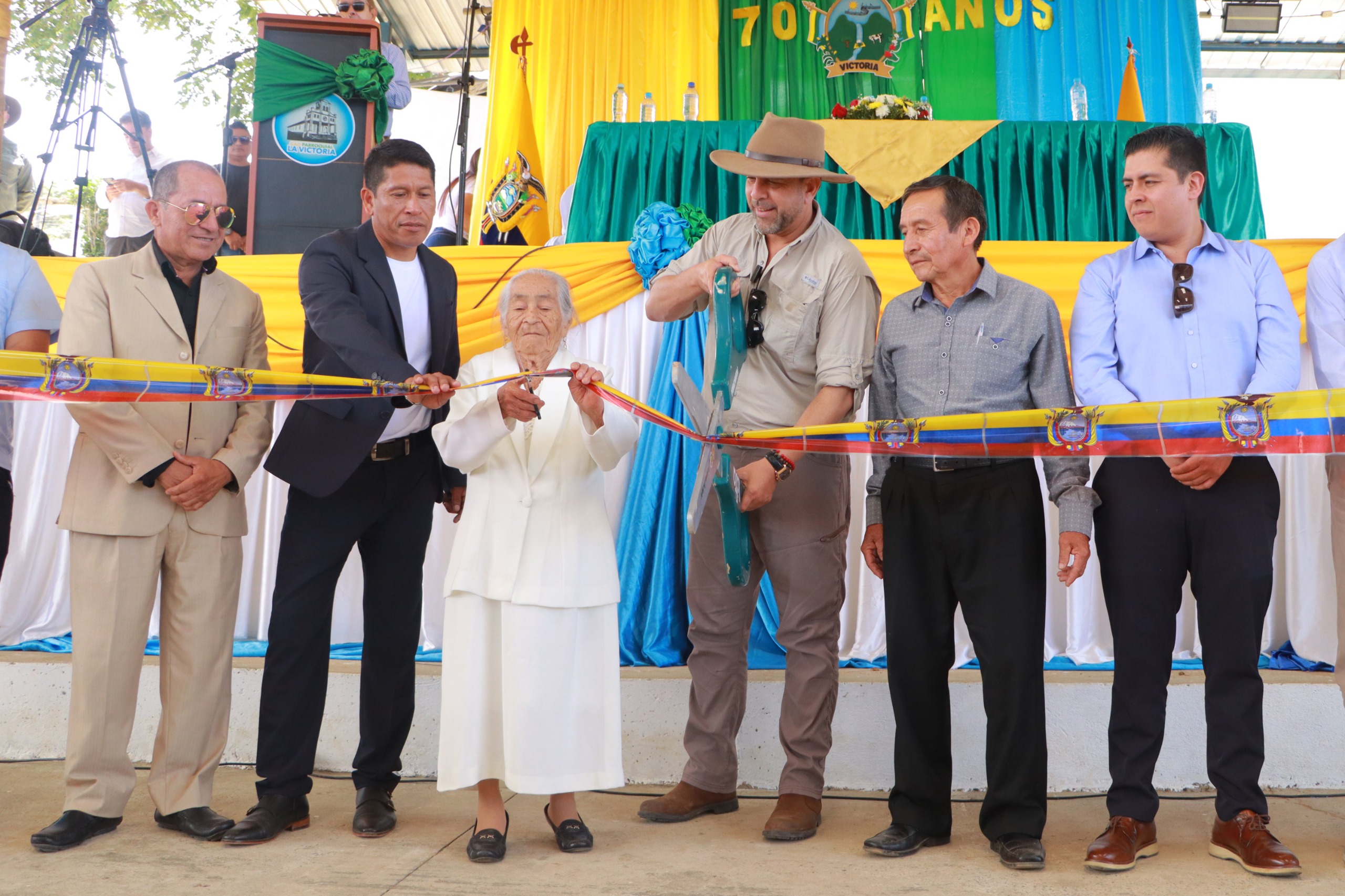 USD 4.8 MILLONES DEL BDE B.P. MEJORAN LAS VÍAS LA BOCANA – LA VICTORIA Y EL LIMÓN – LA BOCANA