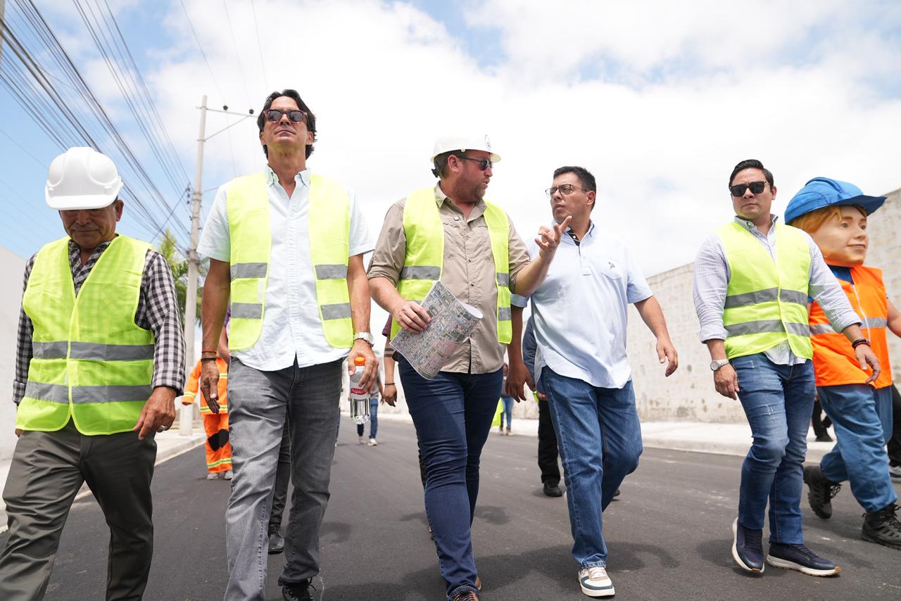 EL BDE B.P. FORTALECE LA VIALIDAD Y LA EDUCACIÓN SUPERIOR EN LA PROVINCIA DE SANTA ELENA