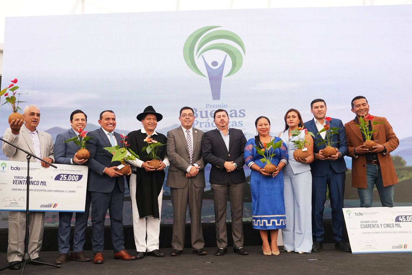 BDE B.P. ENTREGÓ USD 400 MIL A LAS BUENAS PRÁCTICAS QUE IMPULSAN EL DESARROLLO LOCAL