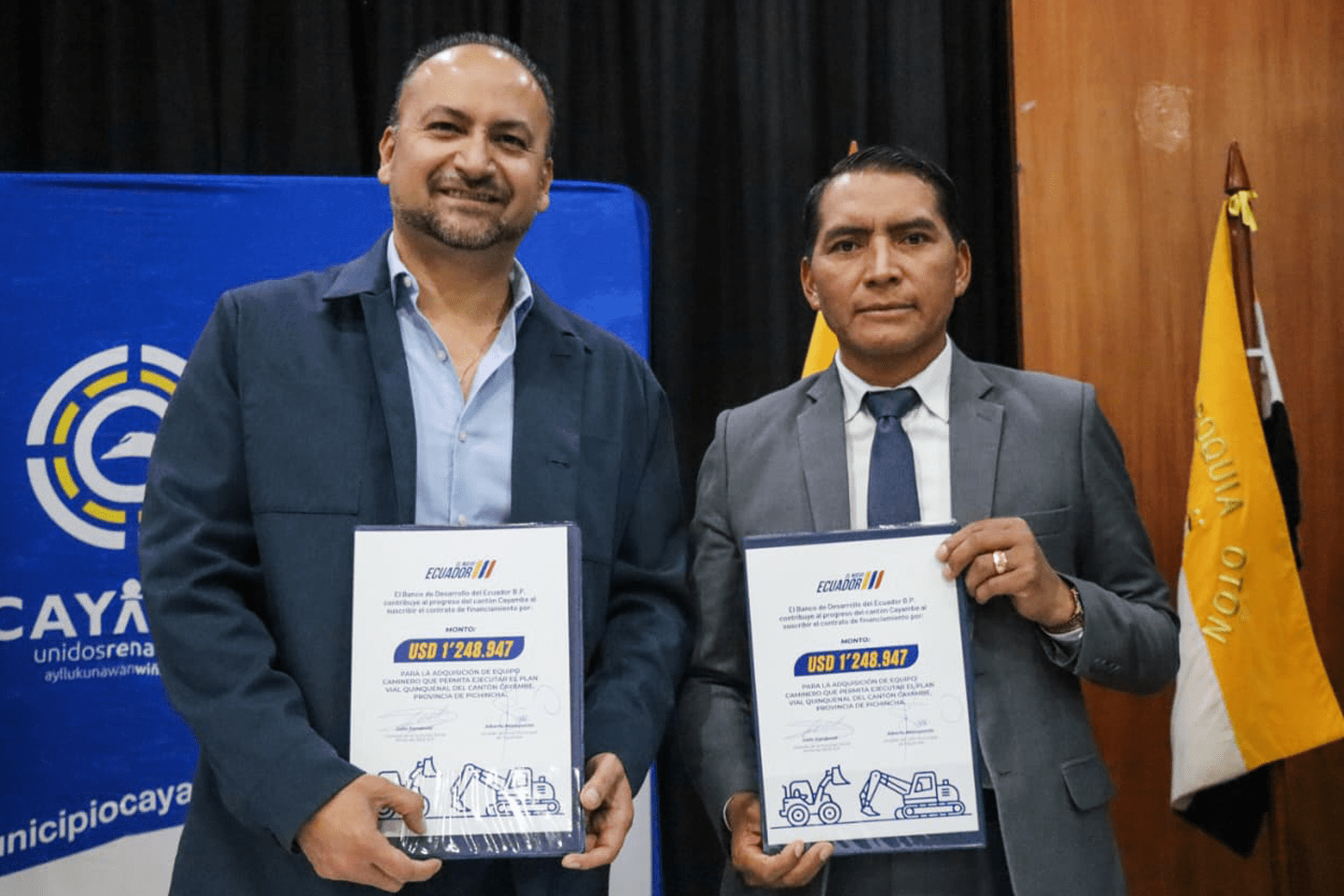 CAYAMBE FORTALECERÁ SU VIALIDAD CON NUEVA MAQUINARIA FINANCIADA POR EL BDE B.P.