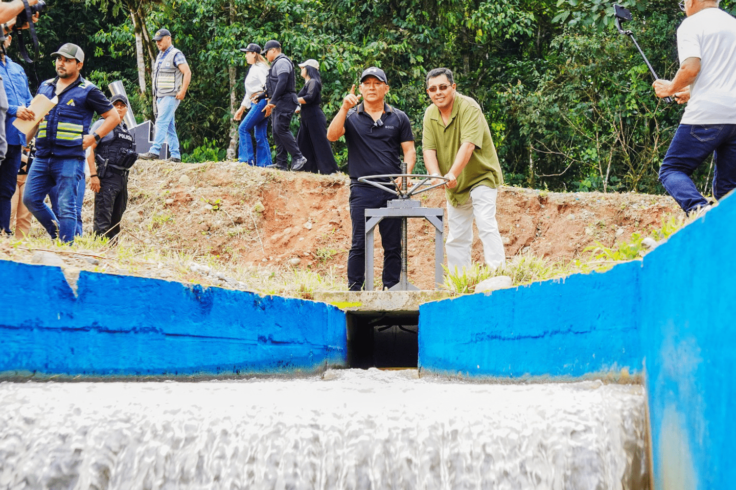 EL BDE B.P. IMPULSA EL DESARROLLO CON LA INAUGURACIÓN DEL SISTEMA DE RIEGO MOROMORO, EN LA PROVINCIA DE EL ORO
